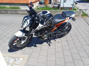 KTM Duke 125ccm Top Zustand