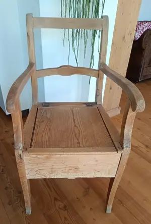 Antiker Toilettensessel  Bild 2