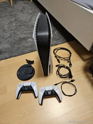 PlayStation 5 mit 2 controller 
