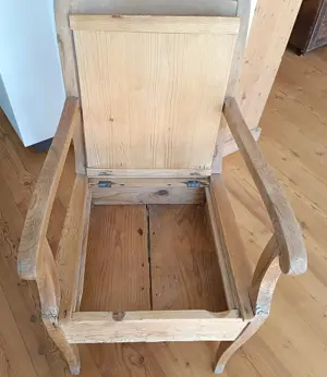 Antiker Toilettensessel  Bild 3