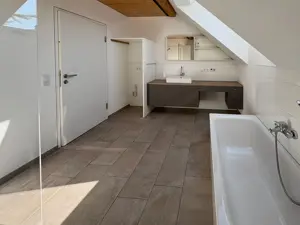 Einzigartige Gelegenheit: Wunderschöne große Wohnung mit Balkon im Zentrum von Lustenau Bild 7
