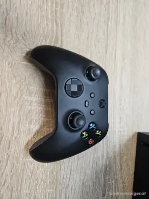 Xbox serie x infinite spielkonsole mit 2 controller  Bild 2