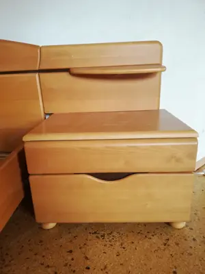 Doppelbett, Bett, Schlafzimmer, Nachtkästchen und Lattenroste gratis Bild 3