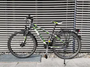 Fahrrad 26 Zoll mit Straßenausstattung, TOP Zustand