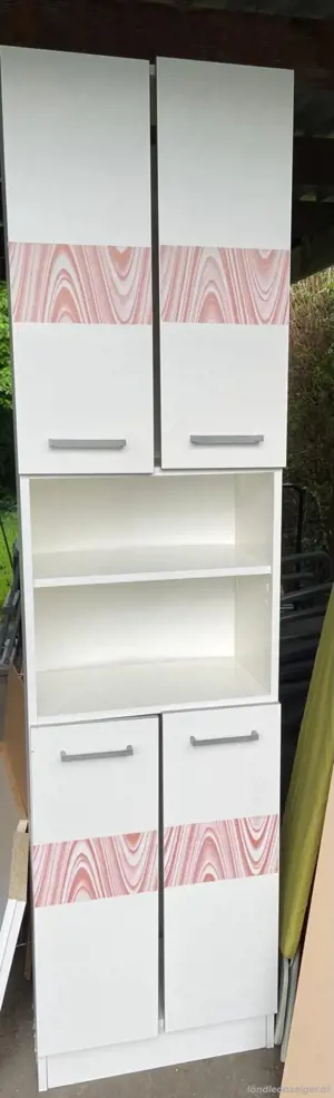 Badezimmerschrank zu verschenken