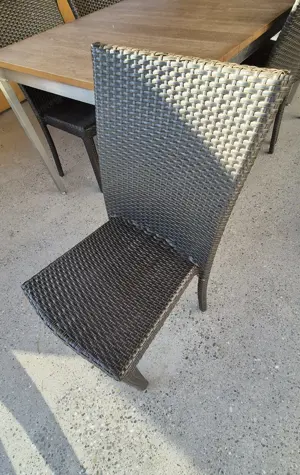TOP Gelegenheit: Outdoor Tisch mit Stühlen perfekt für die nächste Grillparty Bild 3