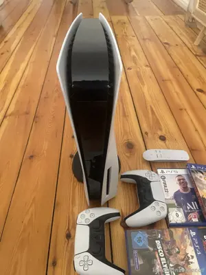 Sony PS5 spielkonsole neu zustand mit 3 videospiel + 2 controller und OVP Bild 3