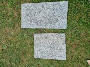Granitplatten geschnitten, wunderschön, für Terrasse oder Sitzplatz 