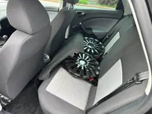 Pkw Fahrzeug  Bild 4