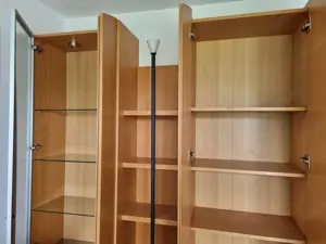  Verkaufe günstig einen Wohnzimmerschrank Bild 2