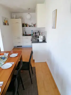 2-Zimmer-Wohnung in zentraler Lage ab August zu vermieten Bild 5