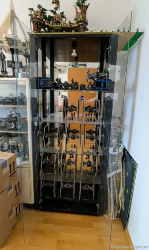 Vitrine   Glas-Schrank 