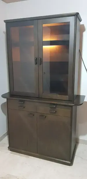 Schrank aus Vollholz