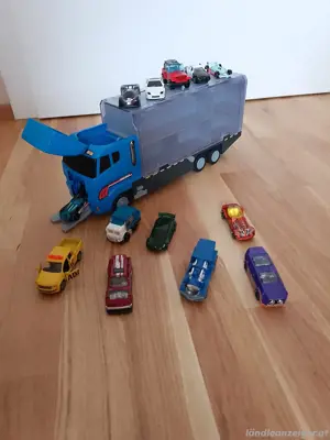 Autotransporter mit Autos  Bild 5