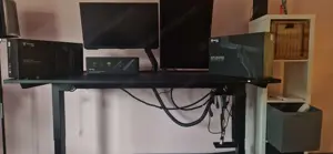 Secretlab Magnus Pro XL Tisch + Zubehör - Neuwertig! Bild 5