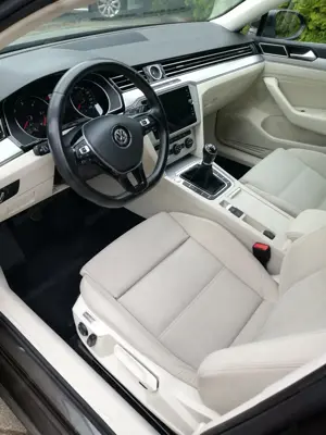 VW Passat B8 1,6 Tdi Variant Bild 2