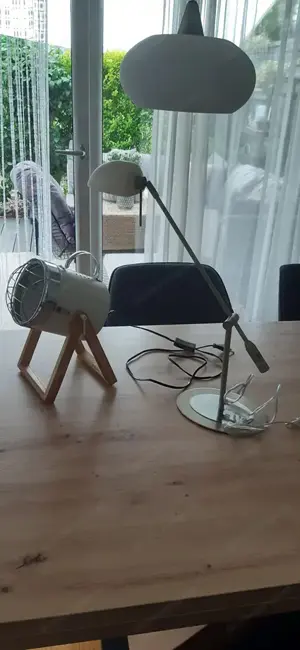  Tischleuchten abzugeben Bild 2