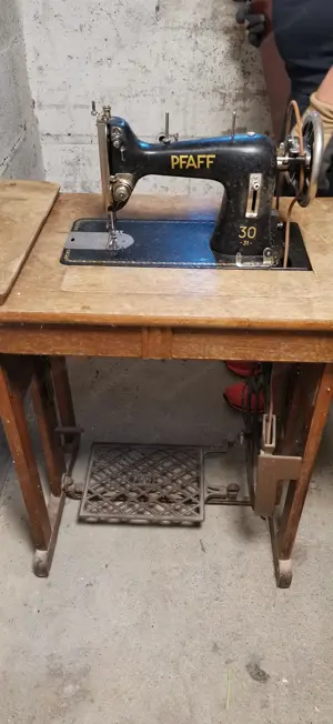 Pfaff Nähmaschine 