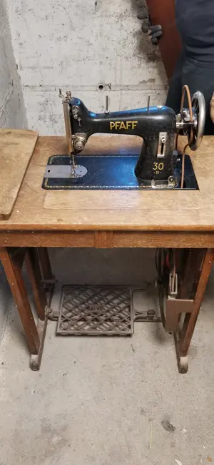 Pfaff Nähmaschine  Bild 3