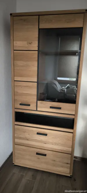 Massivholz Vitrine Bild 5