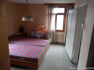 Großes Einfamilienhaus mit 8 Zimmern, Garten & Parkplatz   aufteilbar auf 2 Etagen, WG-tauglich! Bild 8