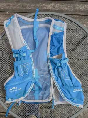 Laufrucksack Ultimate Direction Signature Series Ultra   Gr. S  inkl. Softflaschen