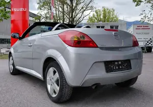 Opel Tigra TwinTop 1,4 16V Cosmo Cabrio   Roadster - Perfekt für den Sommer Bild 4