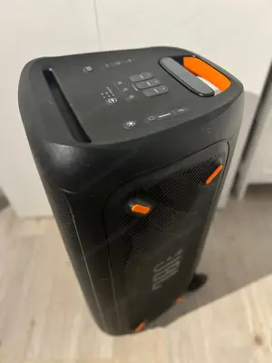JBL Partybox 310 mit Wireless Mikrofonen Bild 3