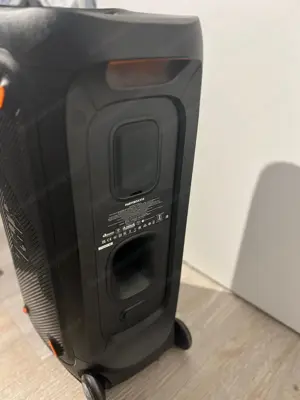 JBL Partybox 310 mit Wireless Mikrofonen Bild 4