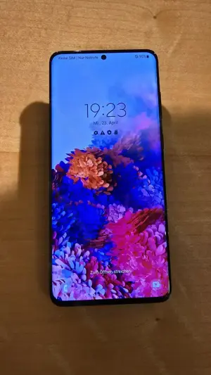 Verkaufe gebrauchtes Samsung S20+ mit 512Gb+ 1TB SDKarte