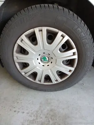 Felgen mit Reifen 195 65 R 15 T