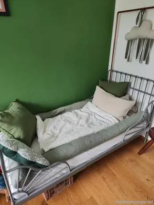 MINNEN Bett mit Lattenrost, ausziehbar, 80x200 cm Bild 2