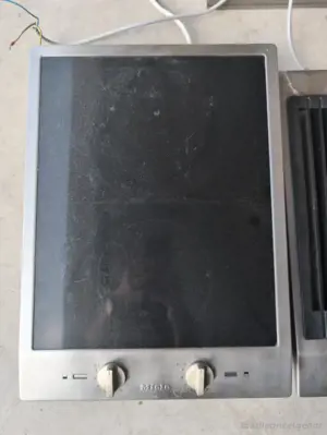 Miele Induktion Feld mit Dunstabzug mittig  Bild 2
