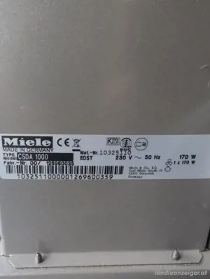 Miele Induktion Feld mit Dunstabzug mittig  Bild 4