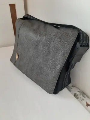 Umhängetasche   Wickeltasche (Marke Lässig)