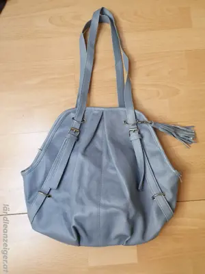 Blaue Tasche