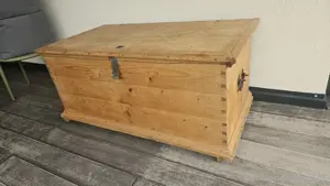 Schöne alte Holz Truhe