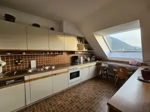 Große Wohnung mit TG in Krankenhausnähe Bild 4
