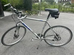 Billiges Trekking-Rad zu verkaufen