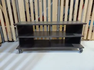 IKEA Benno TV Bank auf Rollen Bild 4