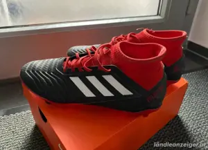 Adidas Fußballschuhe (VHB)