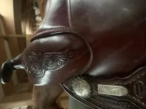 Handmade Westernsattel Bild 2