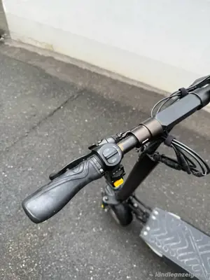 E-Scooter mit Sitz (vhb) Bild 4
