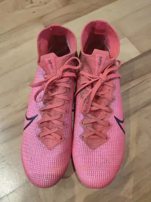 Nike Fußball Schuhe Gr. 41 Eisenstollen 