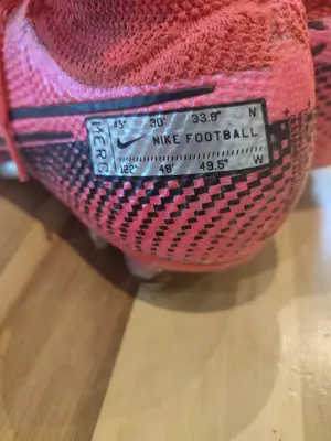 Nike Fußball Schuhe Gr. 41 Eisenstollen  Bild 2