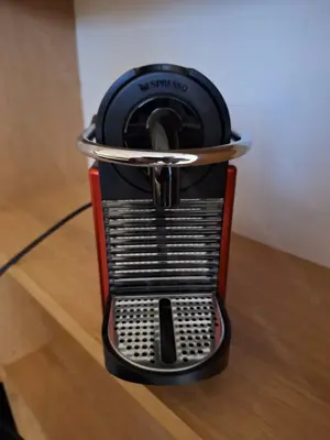 Nespresso Kaffeemaschine Pixie C60 Kapselkaffeemaschine, Kapselcafemaschine, Neuwertig Bild 2