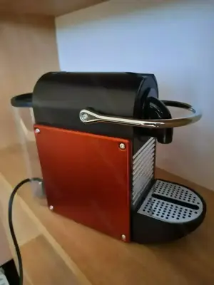 Nespresso Kaffeemaschine Pixie C60 Kapselkaffeemaschine, Kapselcafemaschine, Neuwertig,