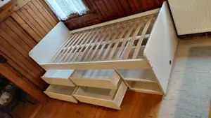 Gästebett mit viel Stauraum Bild 3