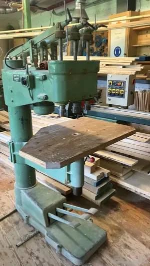 Säulen-Ständerbohrmaschine Bild 5
