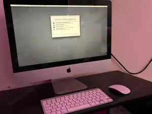 iMac Late 2009 mit Maus und Tastatur  Bild 2